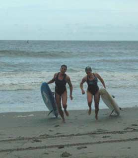 Ook het paddle board was een van de items dat in de race gebruikt werd Ook het paddle board was een van de items dat in de race gebruikt werdOok het paddle board was een van de items dat in de race gebruikt werd