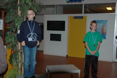 Het podium bij de jongens D. Helaas had Rick de onzichtbaarheidsmantel van Harry Potter geleend en is hij niet zichtbaar op deze foto.